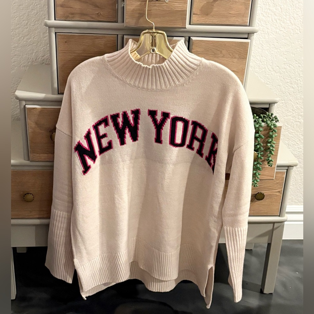 DNKY New York City Varsity Logo Mock Neck NYC Ribbed Sweater Times Square Small - Picture 2 of 7